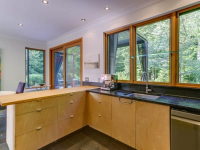 Luxury estate at 24 Chemin des Plaines, Eastman, QC — photo 12