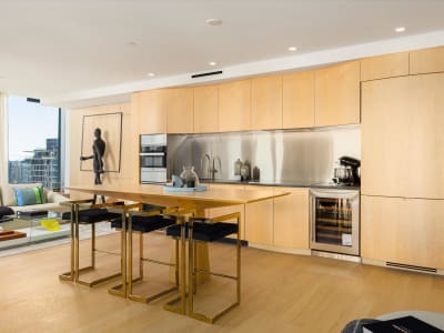 Luxury estate at 1568 Alberni Street, Vancouver, BC — photo 4