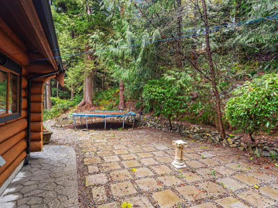 Luxury estate at 325 Bayview Road, Lions Bay, BC — photo 42