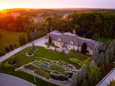 Luxury estate at 95 Eden Vale Dr, King City, ON — photo 9