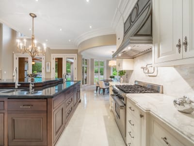 Luxury estate at Burlington, ON — photo 14