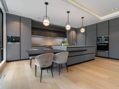 Luxury estate at 77 Risebrough Ave, Toronto — photo 4
