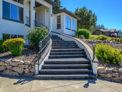 Luxury estate at 200 Melrose Court, Vernon, BC — photo 3