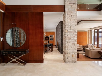 Luxury estate at 1510 Pinetree Crescent, Mississauga, ON — photo 6