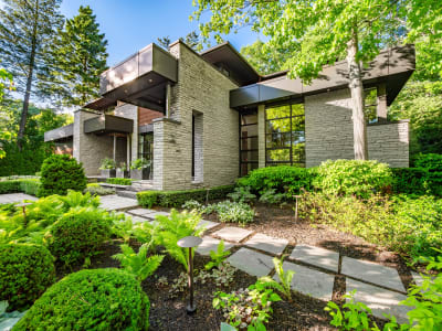 Luxury estate at 777 Shadeland Avenue, Burlington, ON — photo 4