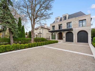 Luxury estate at 117 Yonge Boulevard, Toronto, ON — photo 2