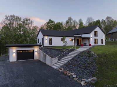Luxury estate at 145 Rue des Méandres, Canton de Hatley, QC — photo 1