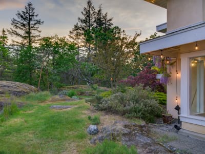 Luxury estate at 4699 Kerryview Drive, Victoria, BC — photo 37