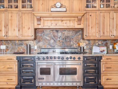 Luxury estate at 3006 Coachwood Crescent, North Okanagan, BC — photo 6