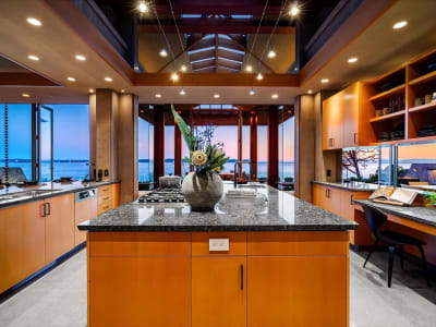 Luxury estate at West Bay, West Vancouver, BC — photo 22