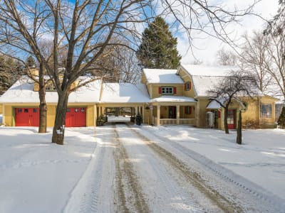 Luxury estate at 1365 Rue Principale, Saint-Paul-d'Abbotsford, QC — photo 3