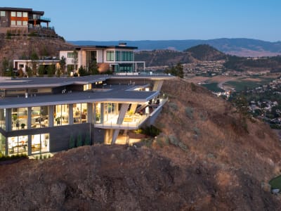 Luxury estate at Kelowna — photo 1
