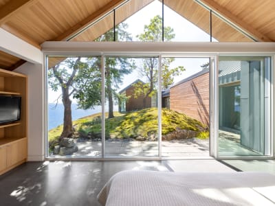 Luxury estate at 931 Ocean Park Lane, Bowen Island, BC — photo 21