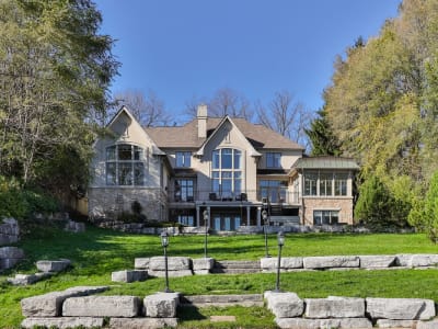 Luxury estate at Burlington — photo 1