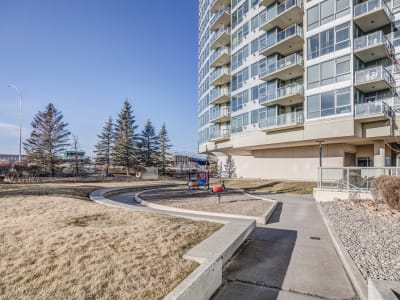 Luxury estate at 99 Spruce Place Southwest #2102, Calgary, AB — photo 16
