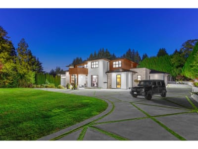 Luxury estate at 3016 163 Street, Surrey, BC — photo 6