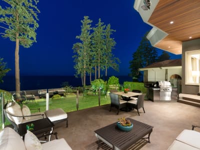 Luxury estate at South Surrey — photo 27