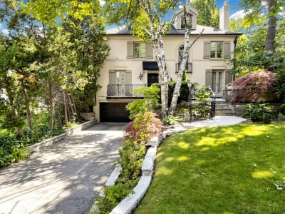 Luxury estate at 27 Strathgowan Crescent, Toronto, ON — photo 27