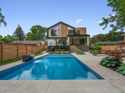 Luxury estate at 298 Strathcona Drive, Burlington, ON — photo 32