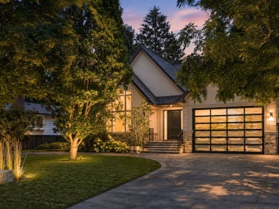 Luxury estate at 3168 Lakeshore Road West, Oakville, ON — photo 1