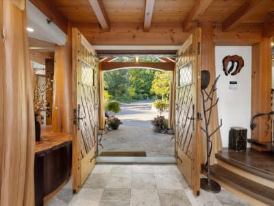 Luxury estate at 5871 Sunshine Coast Highway, Sechelt, BC — photo 4