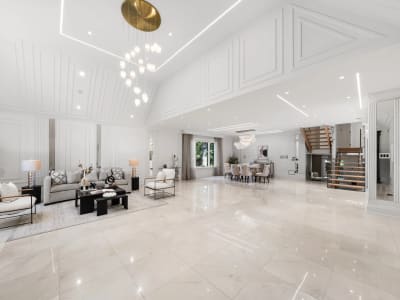Luxury estate at 3168 Lakeshore Road West, Oakville, ON — photo 4