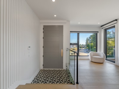 Luxury estate at 15401 78 Avenue, Surrey, BC — photo 4