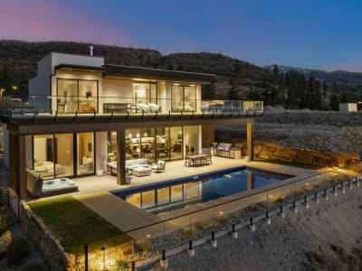 Luxury estate at 5602 Upper Mission Court, Kelowna, BC — photo 2