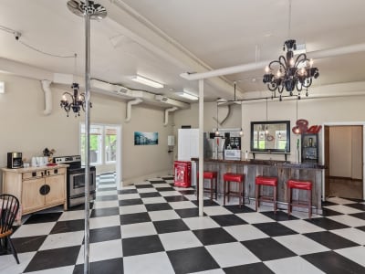 Luxury estate at 40 Hurd Street, Oshawa, ON — photo 51