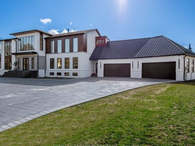 Luxury estate at 2 Allen Manor, Markham, ON — photo 2