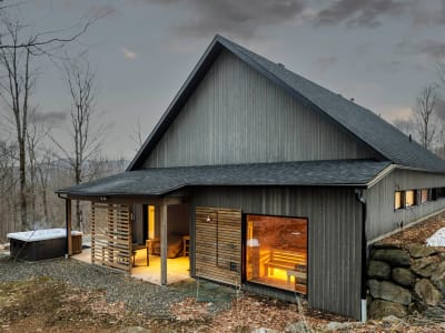 Luxury estate at 143 Chemin Schoolcraft, Mansonville, QC — photo 2