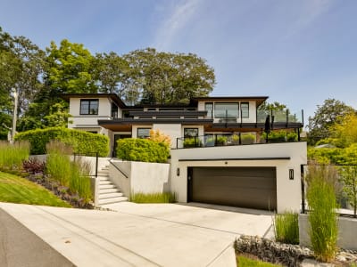 Luxury estate at 717 Robleda Crescent, Victoria, BC — photo 45