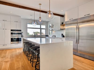 Luxury estate at 876 Rue des Bernaches, Mont Saint-Hilaire — photo 8