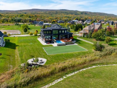Luxury estate at 4 Raintree Court, Collingwood, ON — photo 6