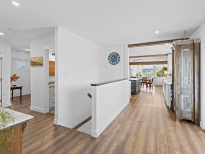 Luxury estate at 7207 Tucelnuit Drive, Oliver, BC — photo 9