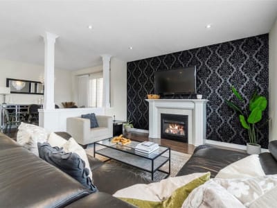 Luxury estate at 8 Pavel Place, Hamilton, ON — photo 10