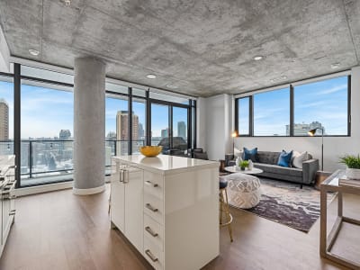 Luxury estate at 1010 6 Street Southwest unit 1202 — photo 16
