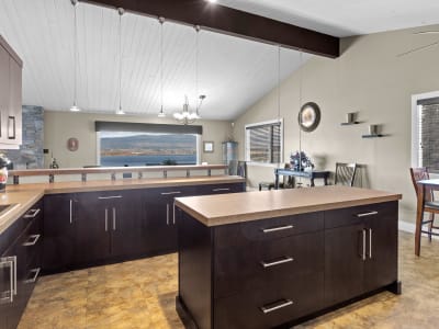 Luxury estate at 1084 Westside Road South, West Kelowna, BC — photo 5
