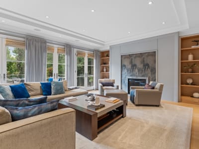 Luxury estate at 221 Dunvegan Road, Toronto, ON — photo 2