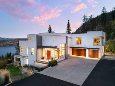 Luxury estate at 1750 Westside Road, Kelowna, BC — photo 1