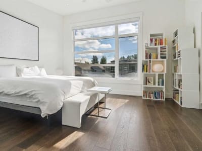 Luxury estate at 2026 32 Street Southwest, Calgary, AB — photo 11