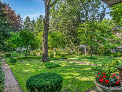 Luxury estate at 190 Donnelly Drive, Mississauga, ON — photo 32