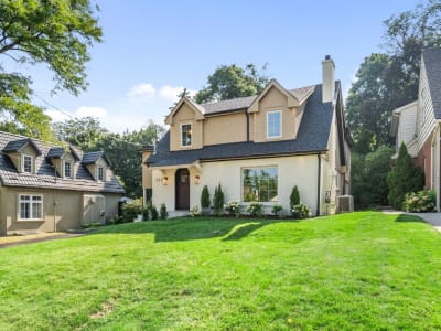 Luxury estate at 393 Hess Street South, Hamilton, ON — photo 2