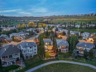 Luxury estate at 158 Gleneagles View, Cochrane, AB — photo 11