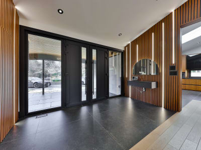 Luxury estate at 621 Sir Richards Road, Mississauga, ON — photo 3