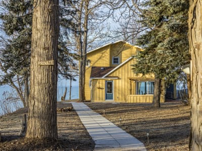 Luxury estate at 2 Campview Road, Hamilton, ON — photo 1