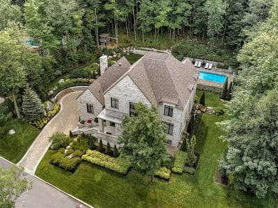 Luxury estate at 528 Rue du Sommet, Mont Saint-Hilaire — photo 32