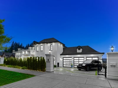 Luxury estate at 14433 28th Avenue, Surrey, BC — photo 4