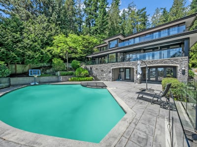 Luxury estate at 4668 Clovelly Walk, West Vancouver, BC — photo 2
