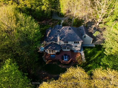 Luxury estate at 18 Elder Crescent, Hamilton, ON — photo 5